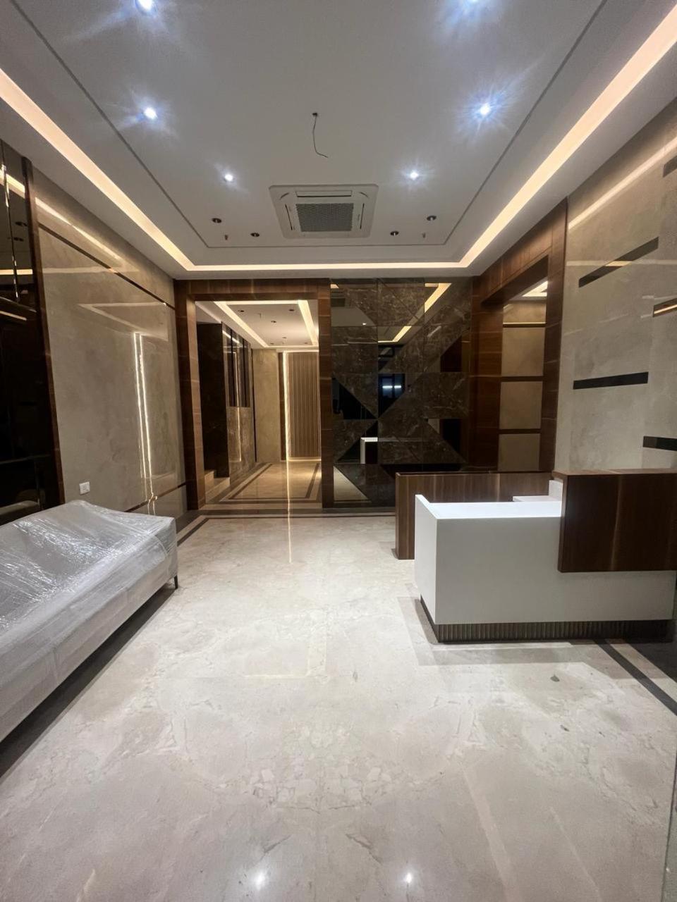 Hsquare Luxury Apartments Goregaon 孟买 外观 照片