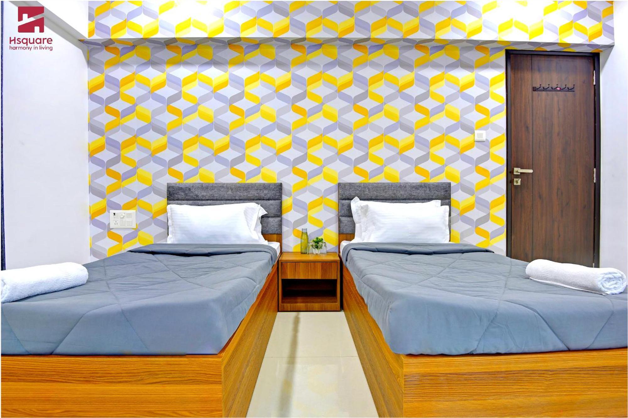 Hsquare Luxury Apartments Goregaon 孟买 外观 照片